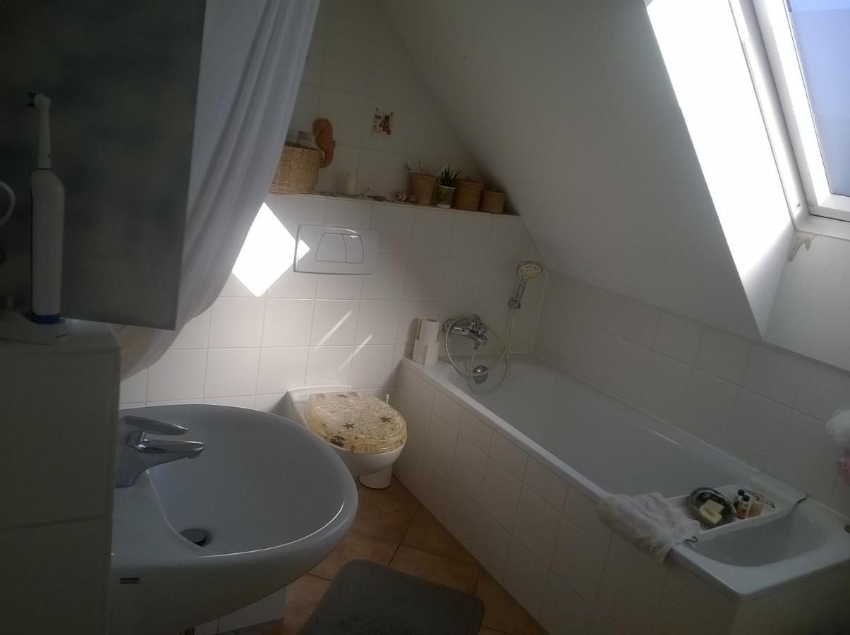 Haus 'Am Emberg' Appartamento Colonia Esterno foto